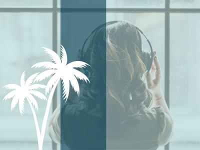 Kvinde hører lydbog